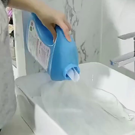 Cartufy™ Multifunctional Automatic Liquid Dispensing Cleaning Brush